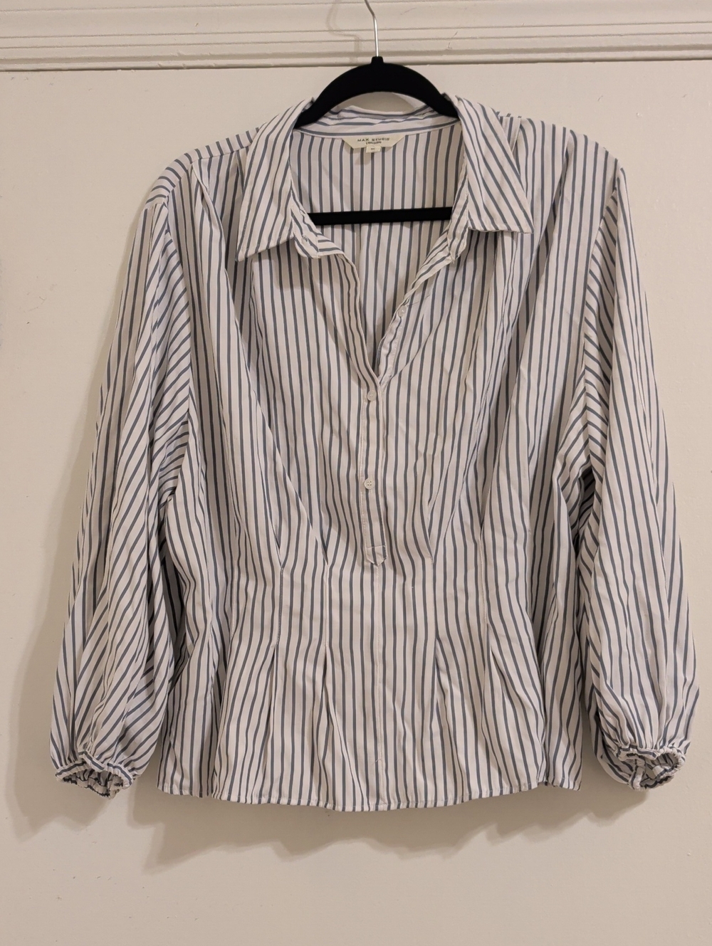 Max Studio Striped Fitted Blouse